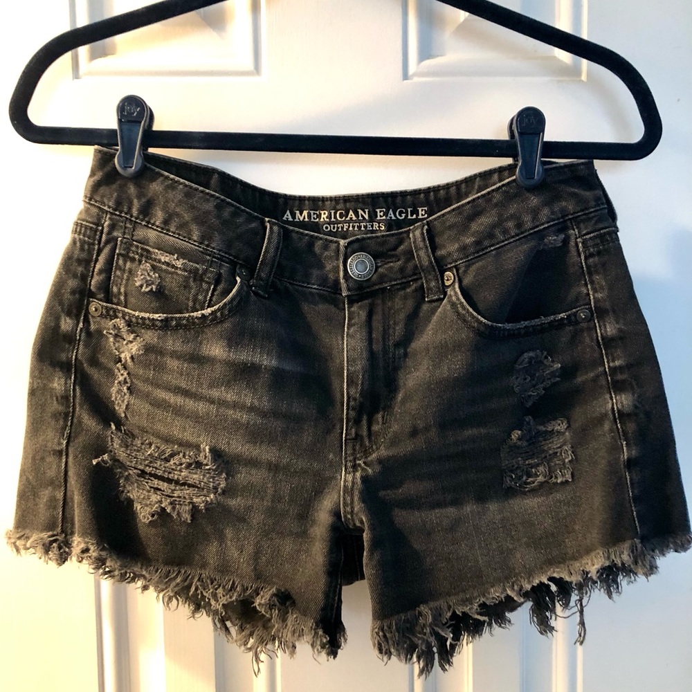 AE Distresses Shorts